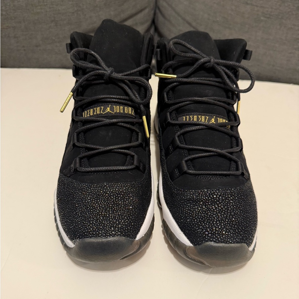 Jordan Retro 11 Black and Metallic Gold